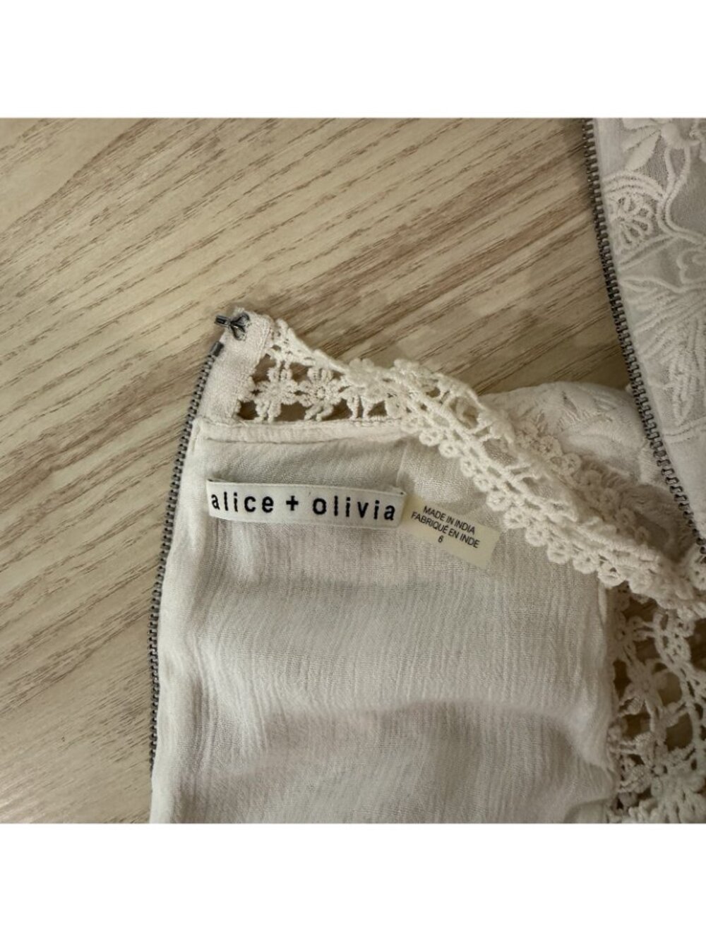 Alice + Olivia Enya Dress Size 6 Cream Ivory Macrame Embroidered Lace Cut Out - Picture 10 of 12